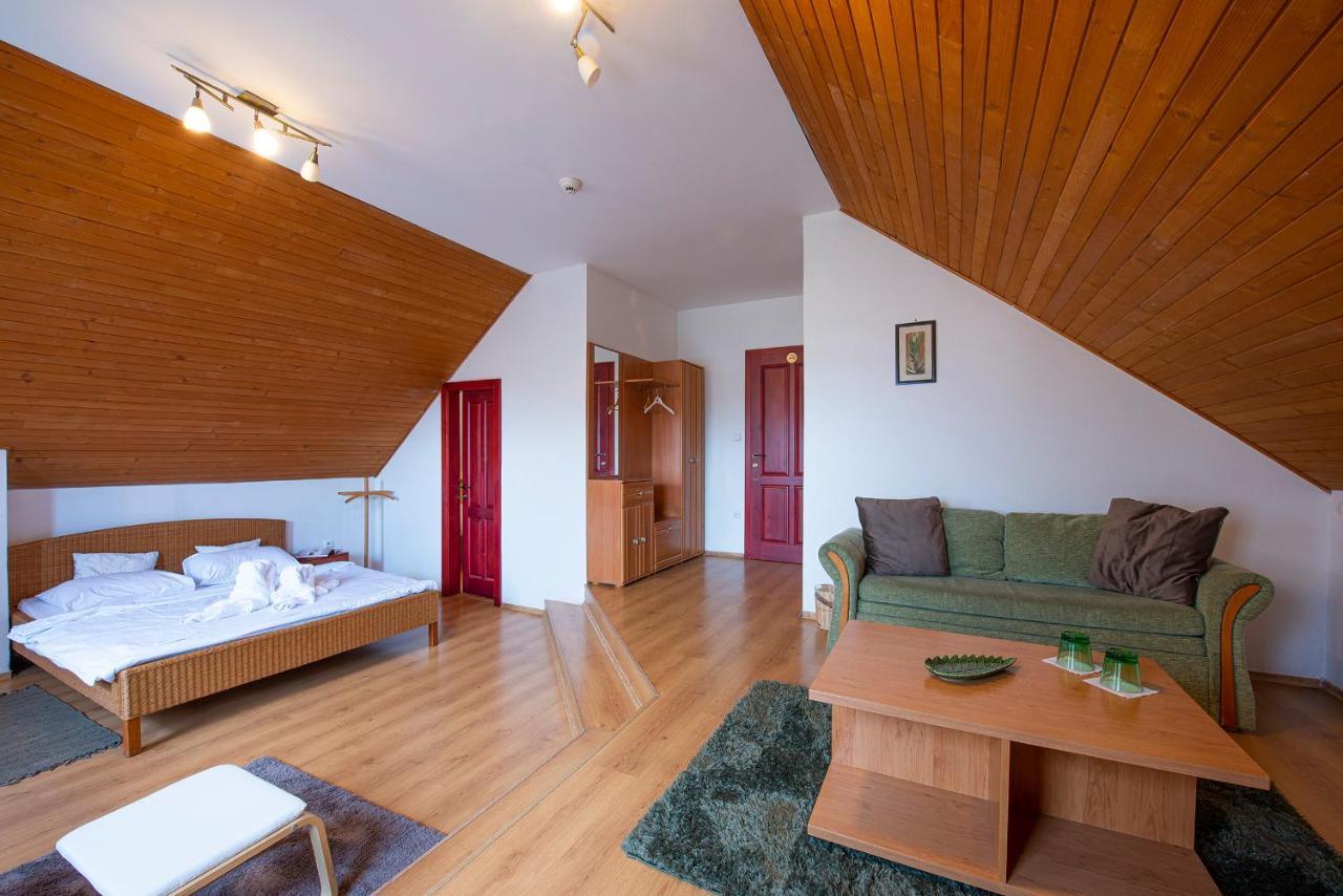 Penzion Familia Hotel Poprad Exterior foto