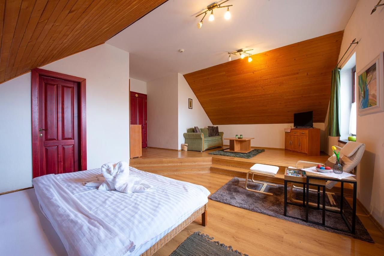 Penzion Familia Hotel Poprad Exterior foto