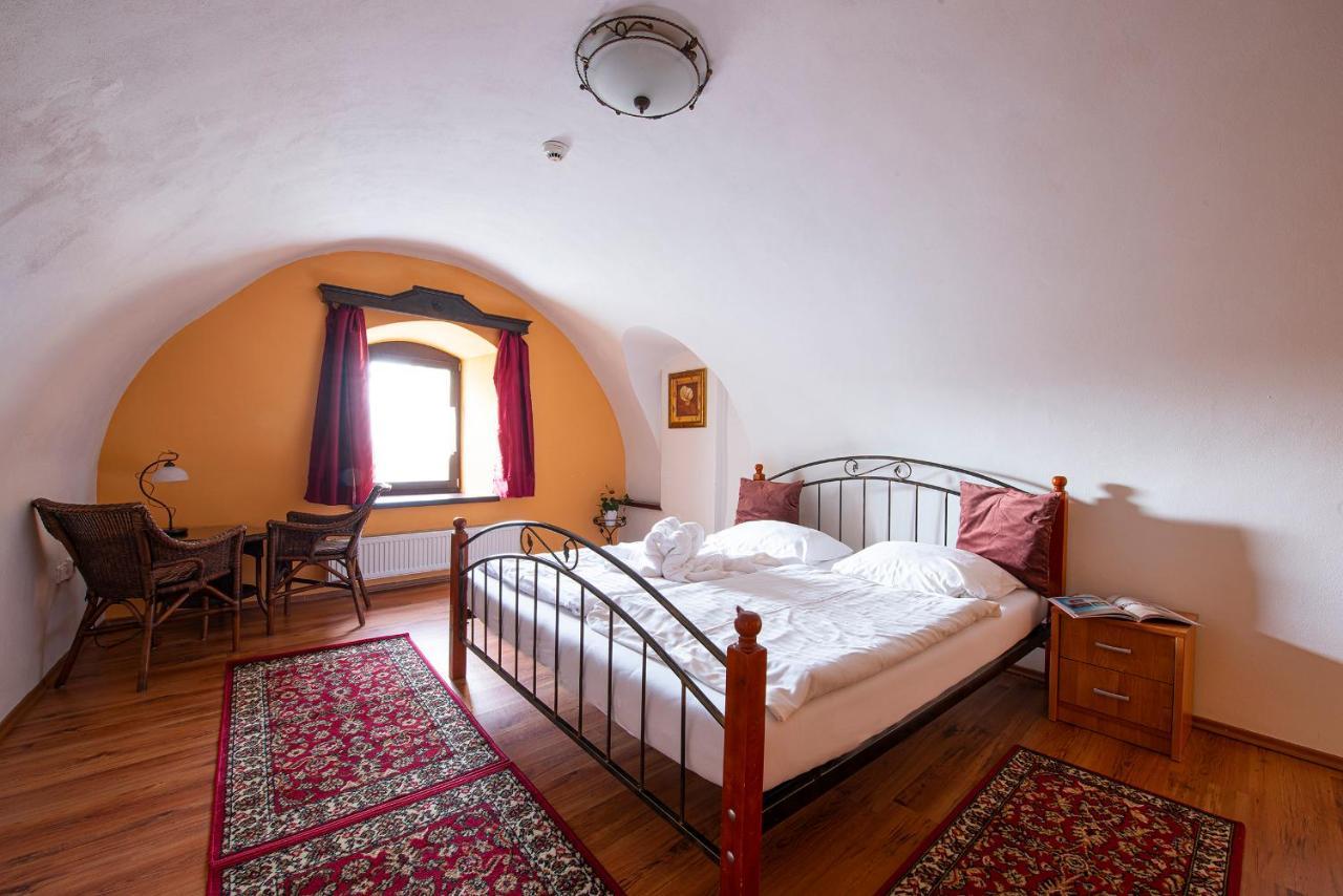 Penzion Familia Hotel Poprad Exterior foto